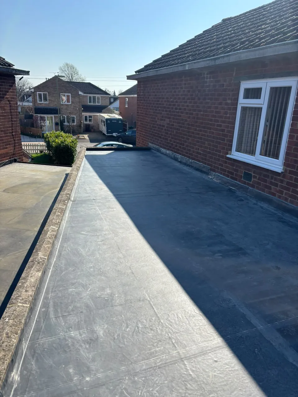 Wide EPDM flat roof on a rear extension, Hampshire